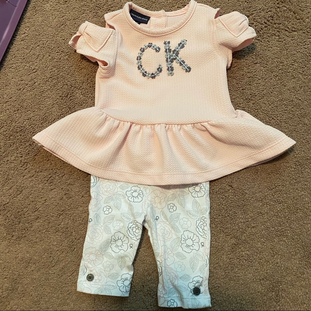 2piece Calvin Klein set